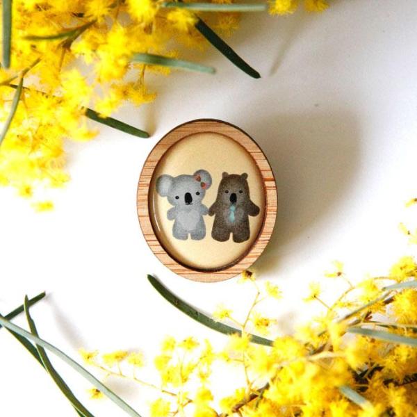 Cute Australia Friends Brooch